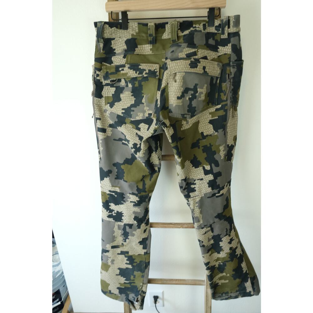 KUIU Camo Hunting Midweight Mens Pants Size 33 x 34 - Picture 3 of 6